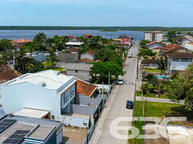 Casa venda em Costeira, Balneário Barra do Sul