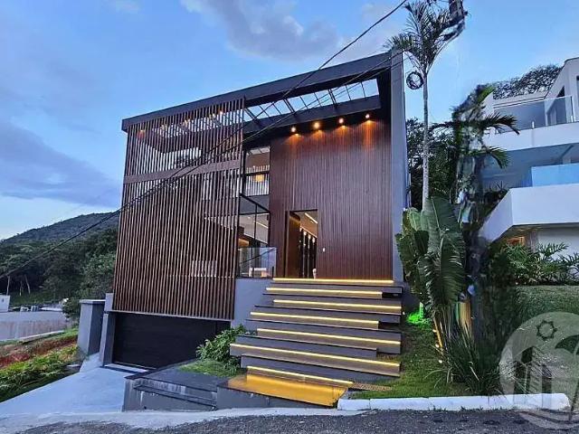 Casa venda em Região Geográfica Imediata de Itajaí, Balneario Camboriú