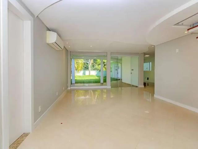 Casa venda em Região Geográfica Imediata de Itajaí, Balneario Camboriú