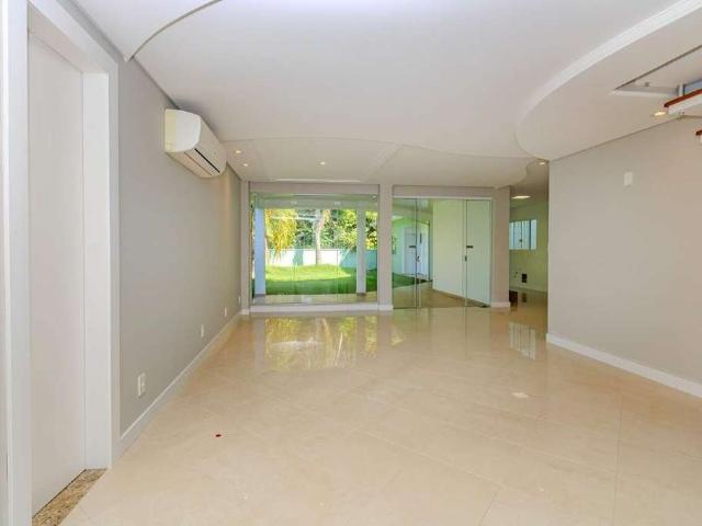 Casa venda em Região Geográfica Imediata de Itajaí, Balneario Camboriú