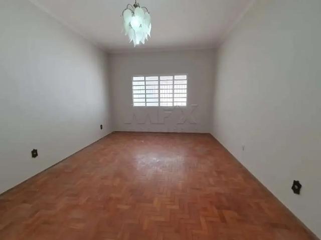 Casa venda em Região Imediata de Bauru, Bauru