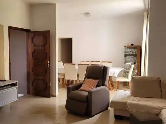 Casa venda em Região Imediata de Bauru, Bauru