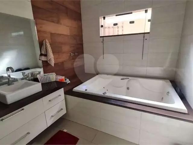 Casa venda em Região Imediata de Bauru, Bauru