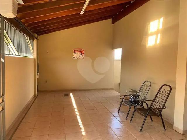 Casa venda em Região Imediata de Bauru, Bauru