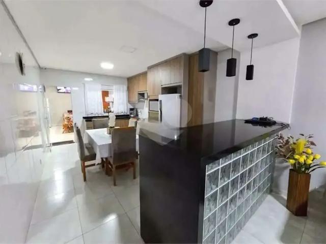 Casa venda em Região Imediata de Bauru, Bauru