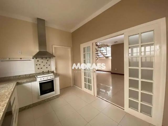 Casa venda em Região Imediata de Bauru, Bauru