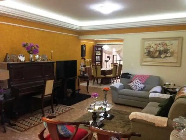 Casa venda em Região Imediata de Bauru, Bauru