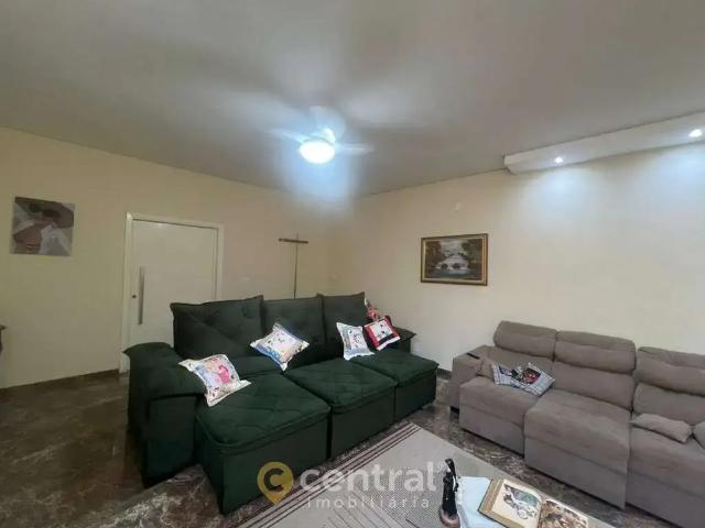 Casa venda em Região Imediata de Bauru, Bauru