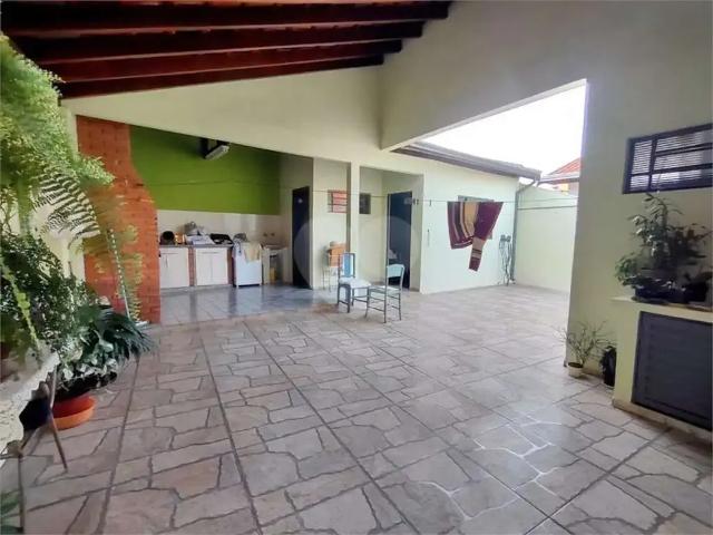 Casa venda em Região Imediata de Bauru, Bauru