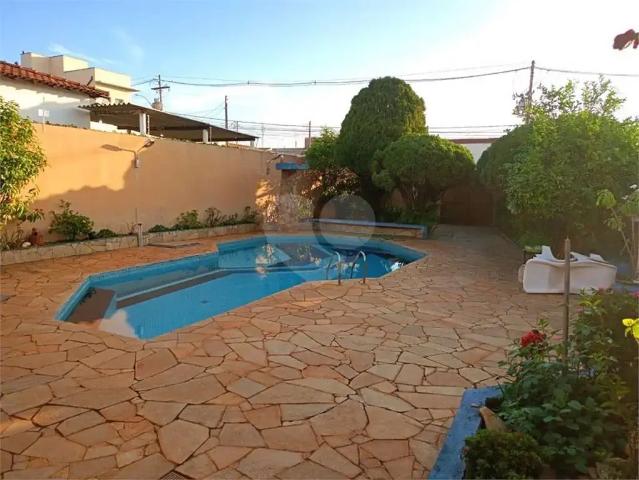 Casa venda em Região Imediata de Bauru, Bauru