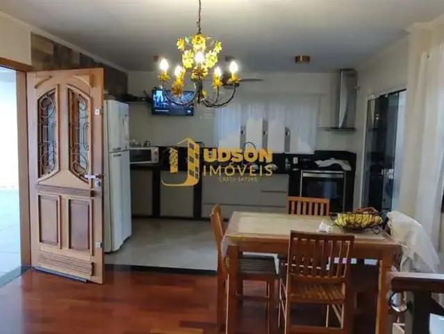 Casa venda em Região Imediata de Bauru, Bauru