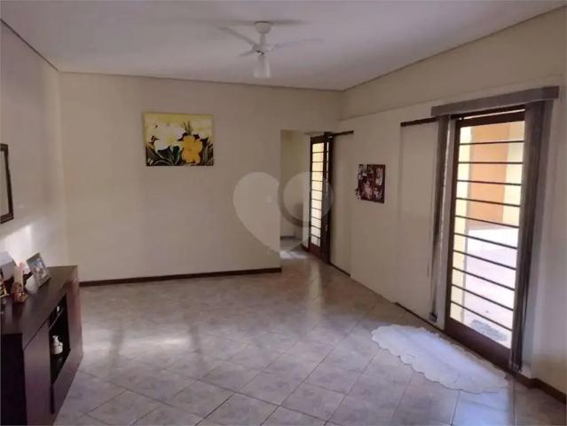 Casa venda em Região Imediata de Bauru, Bauru