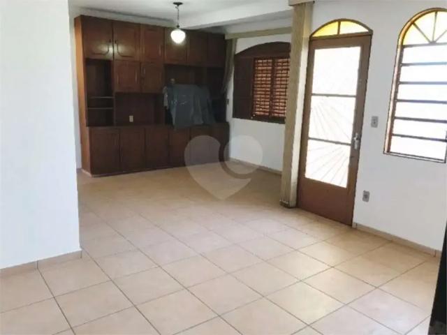 Casa venda em Região Imediata de Bauru, Bauru