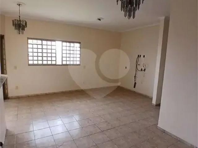 Casa venda em Região Imediata de Bauru, Bauru