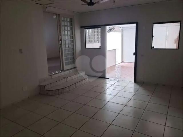 Casa venda em Região Imediata de Bauru, Bauru