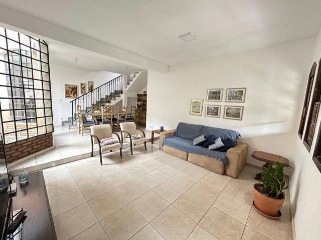 Casa venda em Belo Horizonte, Região Geográfica Intermediária de Belo Horizonte