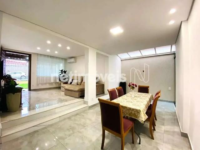 Casa venda em Região Geográfica Imediata de Belo Horizonte, Região Metropolitana de Belo Horizonte