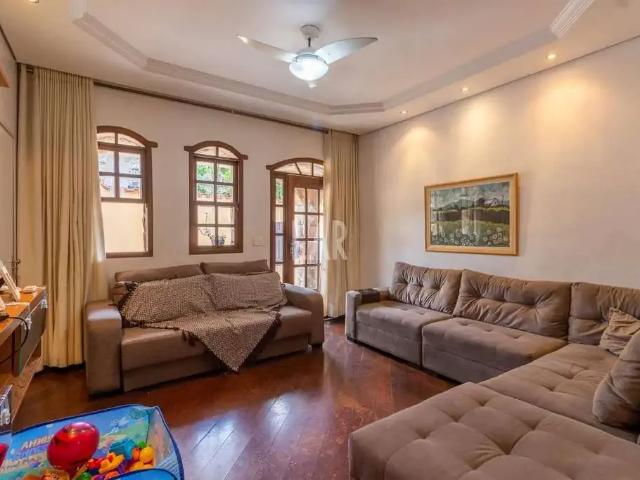 Casa venda em Região Geográfica Imediata de Belo Horizonte, Região Metropolitana de Belo Horizonte