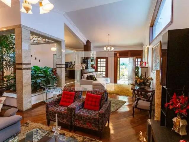 Casa venda em Região Geográfica Imediata de Belo Horizonte, Região Metropolitana de Belo Horizonte
