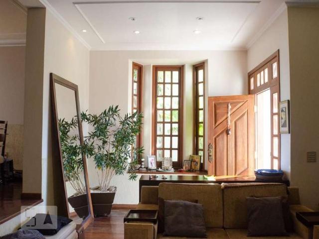 Casa venda em Região Geográfica Imediata de Belo Horizonte, Região Metropolitana de Belo Horizonte