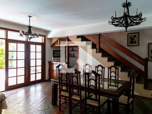 Casa venda em Região Geográfica Imediata de Belo Horizonte, Região Metropolitana de Belo Horizonte