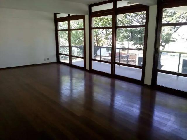 Casa venda em São Luiz, Belo Horizonte