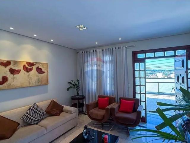 Casa venda em Região Geográfica Imediata de Belo Horizonte, Região Metropolitana de Belo Horizonte