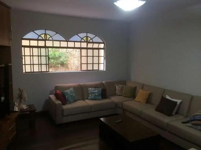 Casa venda em Ana Lúcia, Belo Horizonte
