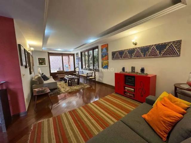 Casa venda em Região Geográfica Imediata de Belo Horizonte, Região Metropolitana de Belo Horizonte