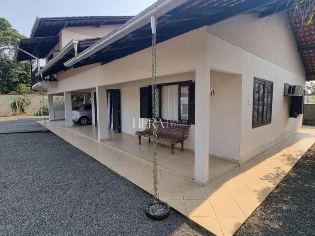 Casa venda em Blumenau, Região Geográfica Intermediária de Blumenau