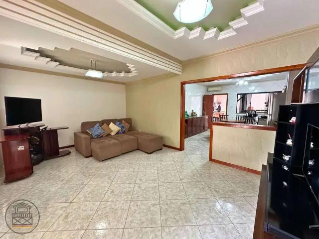 Casa venda em Blumenau, Região Geográfica Intermediária de Blumenau