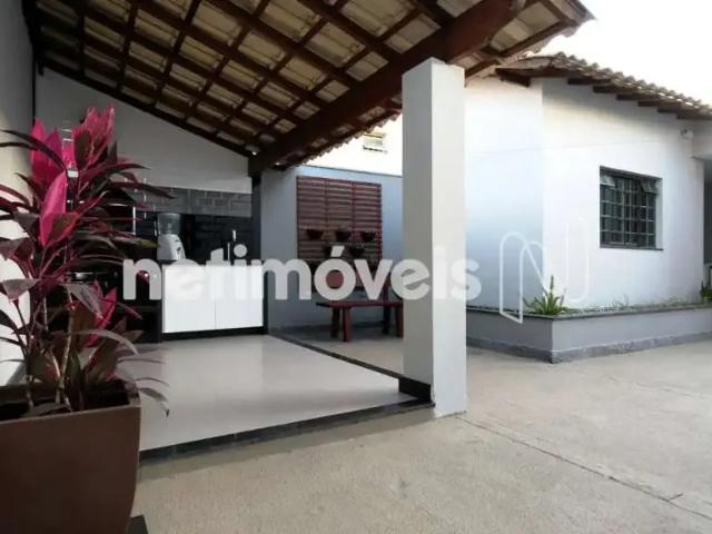 Casa venda em Bom Despacho