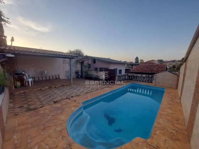 Casa venda em Botucatu, Região Geográfica Intermediária de Bauru