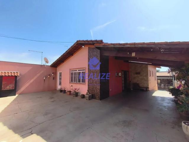 Casa venda em Botucatu, Região Geográfica Intermediária de Bauru
