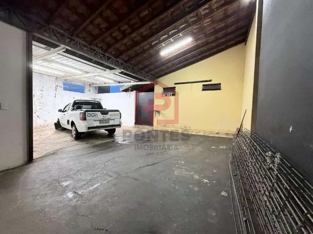 Casa venda em Botucatu, Região Geográfica Intermediária de Bauru