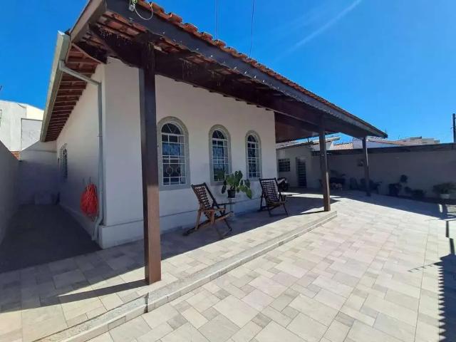 Casa venda em Região Imediata de Botucatu, Botucatu