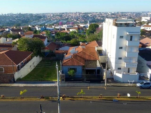Casa venda em Botucatu, Região Geográfica Intermediária de Bauru