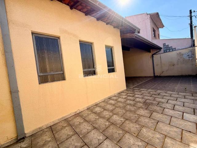 Casa venda em Botucatu, Região Geográfica Intermediária de Bauru