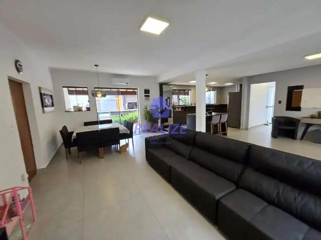 Casa venda em Região Imediata de Botucatu, Botucatu