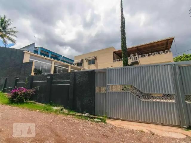 Casa venda em Região Geográfica Imediata do Distrito Federal, Região Integrada de Desenvolvimento do Distrito Federal e Entorno