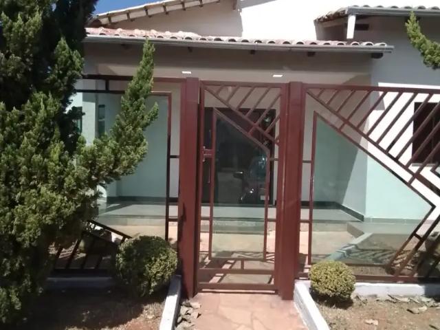 Casa venda em Região Geográfica Imediata do Distrito Federal, Região Integrada de Desenvolvimento do Distrito Federal e Entorno