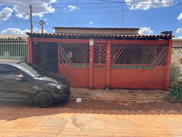 Casa venda em QR 402, Samambaia