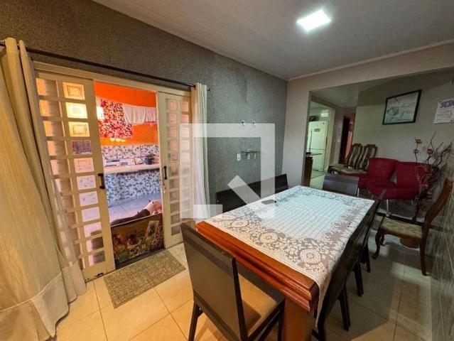 Casa venda em QR 602, Samambaia