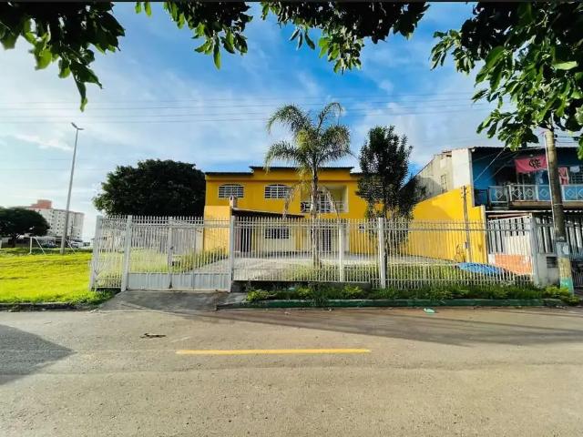 Casa venda em Região Geográfica Imediata do Distrito Federal, Região Integrada de Desenvolvimento do Distrito Federal e Entorno