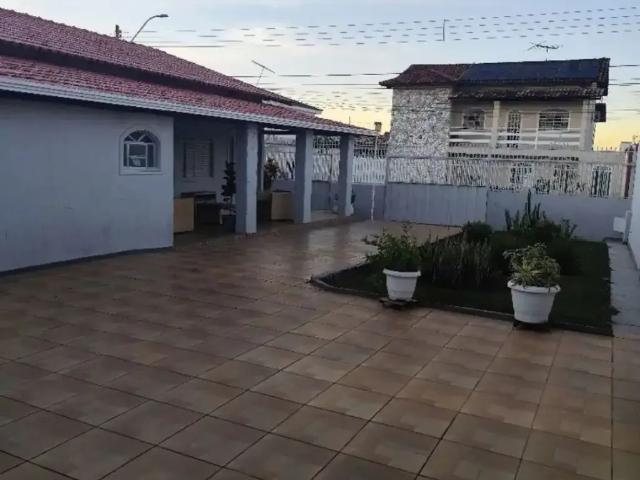 Casa venda em Região Geográfica Imediata do Distrito Federal, Região Integrada de Desenvolvimento do Distrito Federal e Entorno