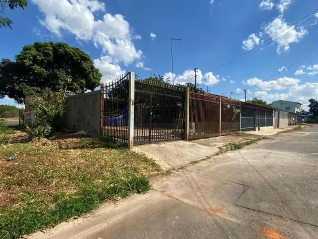 Casa venda em Região Geográfica Imediata do Distrito Federal, Região Integrada de Desenvolvimento do Distrito Federal e Entorno
