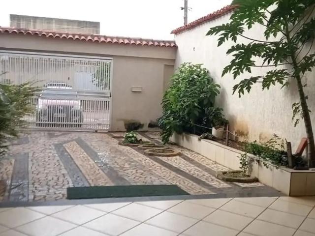 Casa venda em Região Geográfica Imediata do Distrito Federal, Região Integrada de Desenvolvimento do Distrito Federal e Entorno