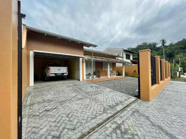 Casa venda em Azambuja, Brusque