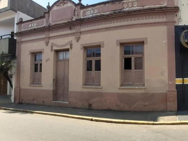 Casa venda em Cachoeira Paulista, Região Geográfica Intermediária de São José dos Campos