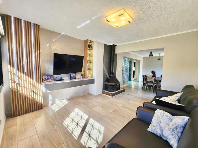 Casa venda em Cachoeirinha, Região Geográfica Intermediária de Porto Alegre
